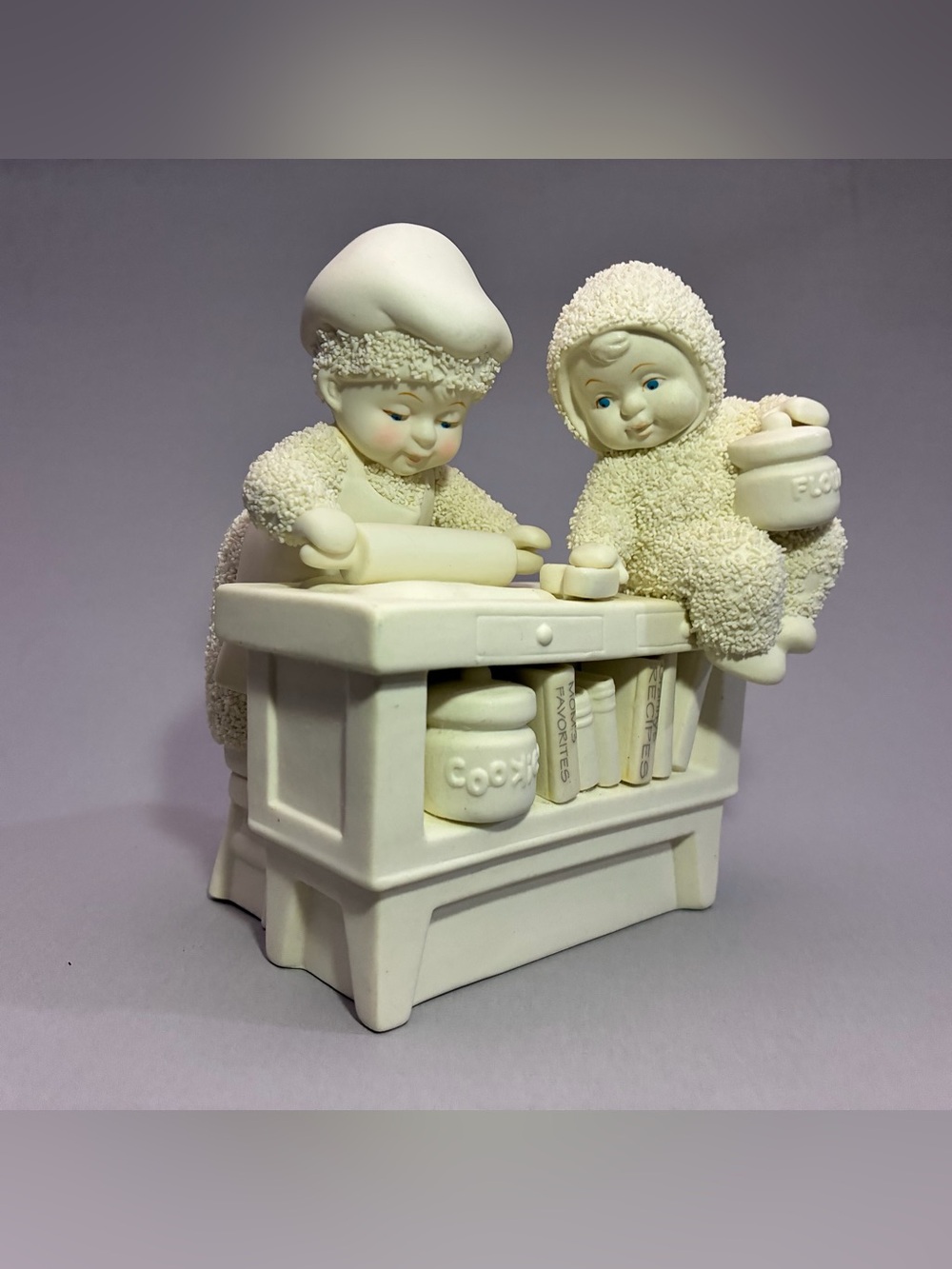 Department 56 Snowbabies "Grandma's Favorite Recipes" #799640 porcelain NWT